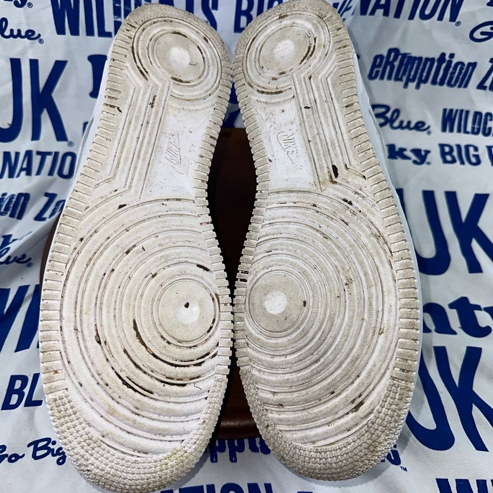 Nike Air Force One men’s size 11 - Picture 6 of 9